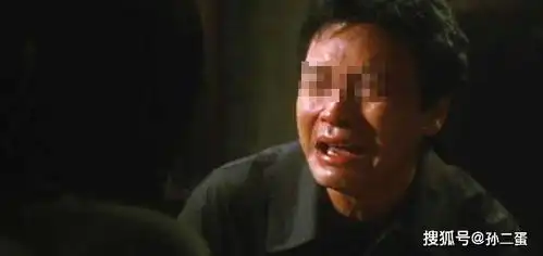男子给情人买包,写错地址寄给妻子,傍晚心虚回家,愣在原地