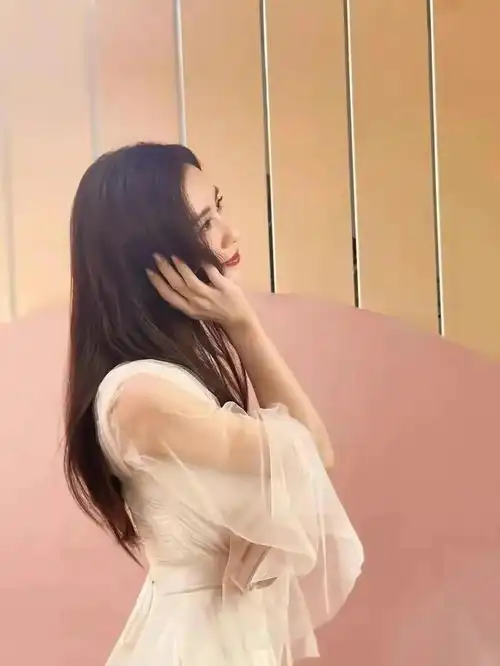 江山多娇,美人妖娆