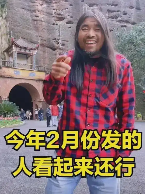 面筋哥肝癌病危发声求救,抢救画面曝光,表情痛苦称没有办法了