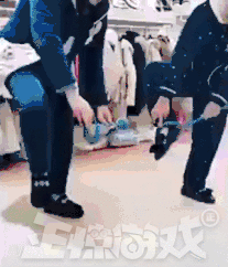 正惊gif囧图美女能从胸口掏出大炮,美术生要少看表情包