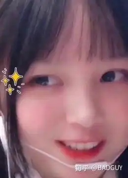 跪求,这个表情包里面的女生是谁啊