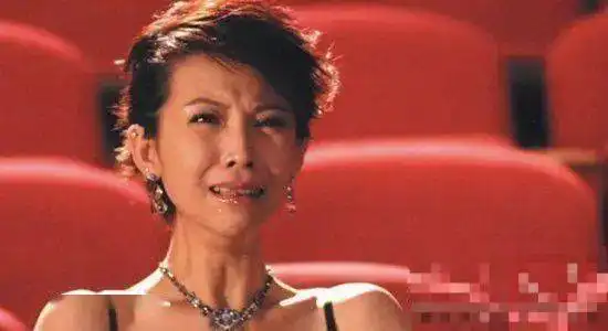 科比去世8个月,妻子因千亿遗产,竟把母亲赶出家门......