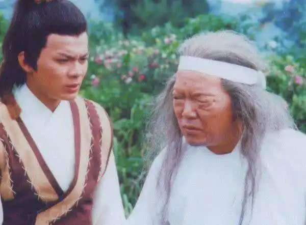 射雕英雄传的一个小失误,金庸自己都圆不回,读者心疼杨过