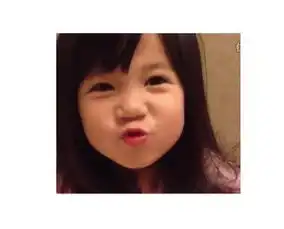 谁知道cristina这个亲亲的动图的qq表情可以在哪里下载或者可以发给我的吗谢谢