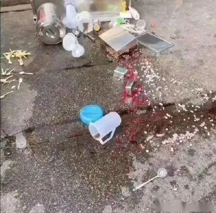 地摊文化图鉴这确定不是来搞笑的吗哈哈哈哈哈