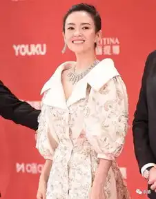 红毯奇观一线大花们居然携手炮制了大型灾难现场
