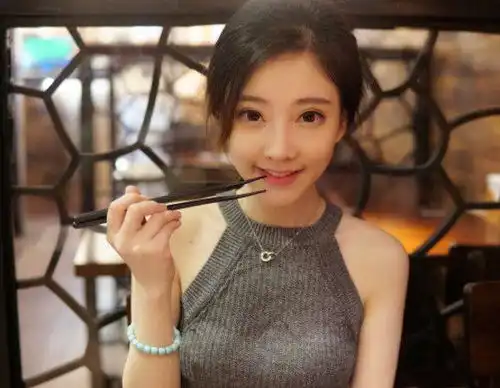 lol主播冯提莫什么时候开播斗鱼tv冯提莫亮照公开约吃饭