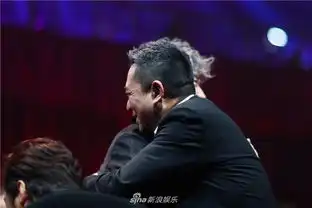 组图国民大叔同框张嘉译吴秀波激动拥抱笑成表情包