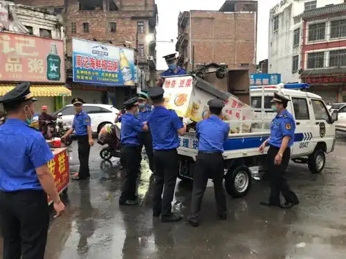 围观玉林城管对城区这些乱象进行清理啦