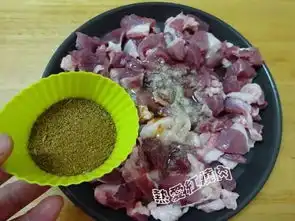 这道鲜香嫩滑的烤串界招牌,让你冬天把大排档搬回家