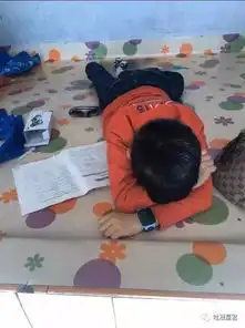 不小心在家庭群里发了沙雕表情包,群聊尬出一身冷汗...