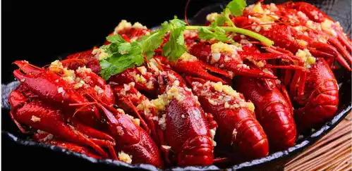 因吃一顿小龙虾,住院花费10万元吃小龙虾记住这4点