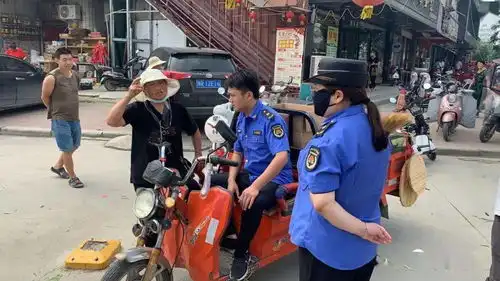 邓州晚上摆摊占道经营的注意,城管将加大整治力度