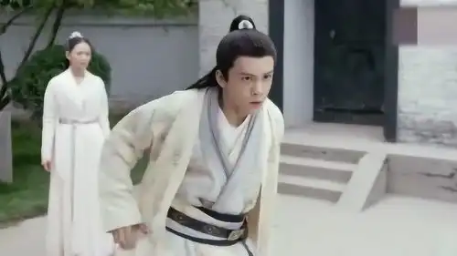 九阴真经九阴白骨爪再现江湖,张无忌对战两大高手