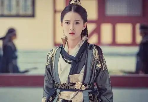 张无忌的结局最后陪伴他的人不是赵敏周芷若,无意间打败了风清扬