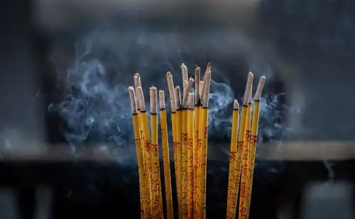 香火突然熄灭预示邪物缠身不用惊慌,记得一定和神明说这两个字