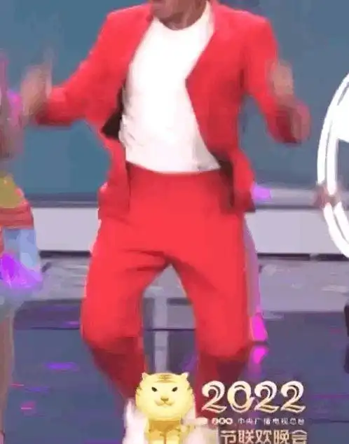 鹿晗为邓超庆生,表情包搞笑,互黑不留情