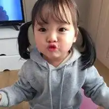 这个小女孩是谁求名字