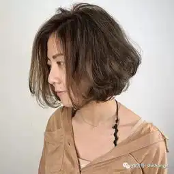 女生脸胖脸大适合剪的短发发型