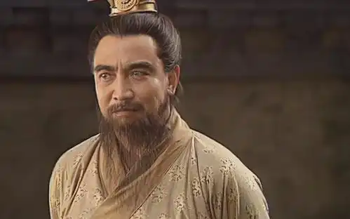 曹操为何爱抢别人的老婆,原来还有这些好处,没几个人受得了