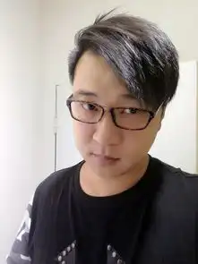 大胖脸男生适合什么发型